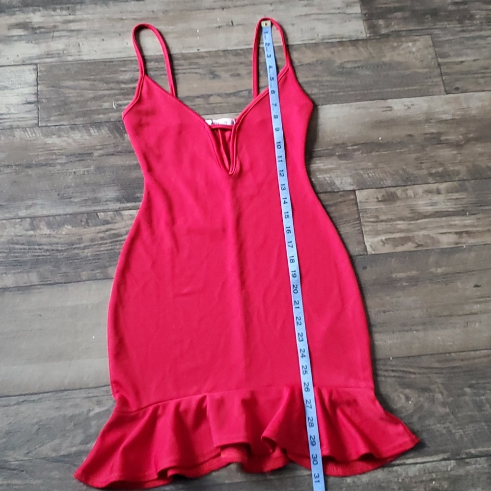 Missguided Frill Hem Plunge Mini Dress Red - Picture 7 of 8
